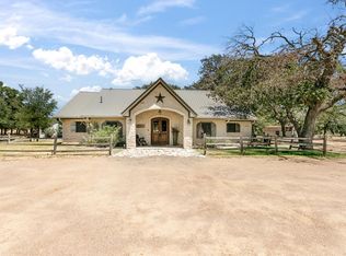102 Vic Ln, Fredericksburg, TX 78624
