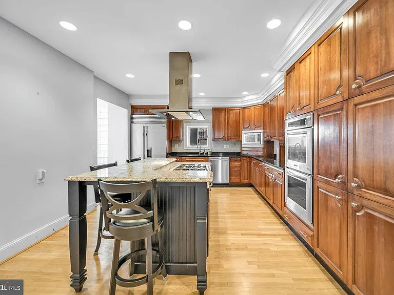 5306 Bradley Blvd — Photo 16