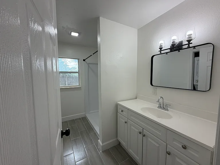 564 N Wayman St #564 — Photo 22