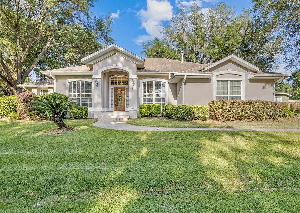 1st image of 10507 NW 61st Ter