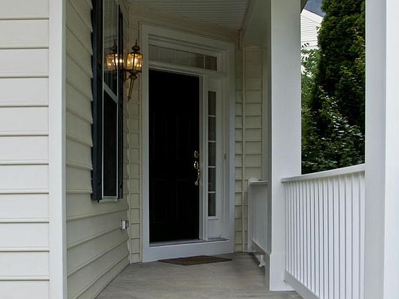 Entrance Porch
