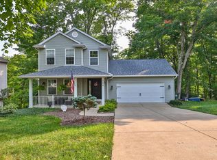 768 Greentree Rd, Lawrenceburg, IN 47025