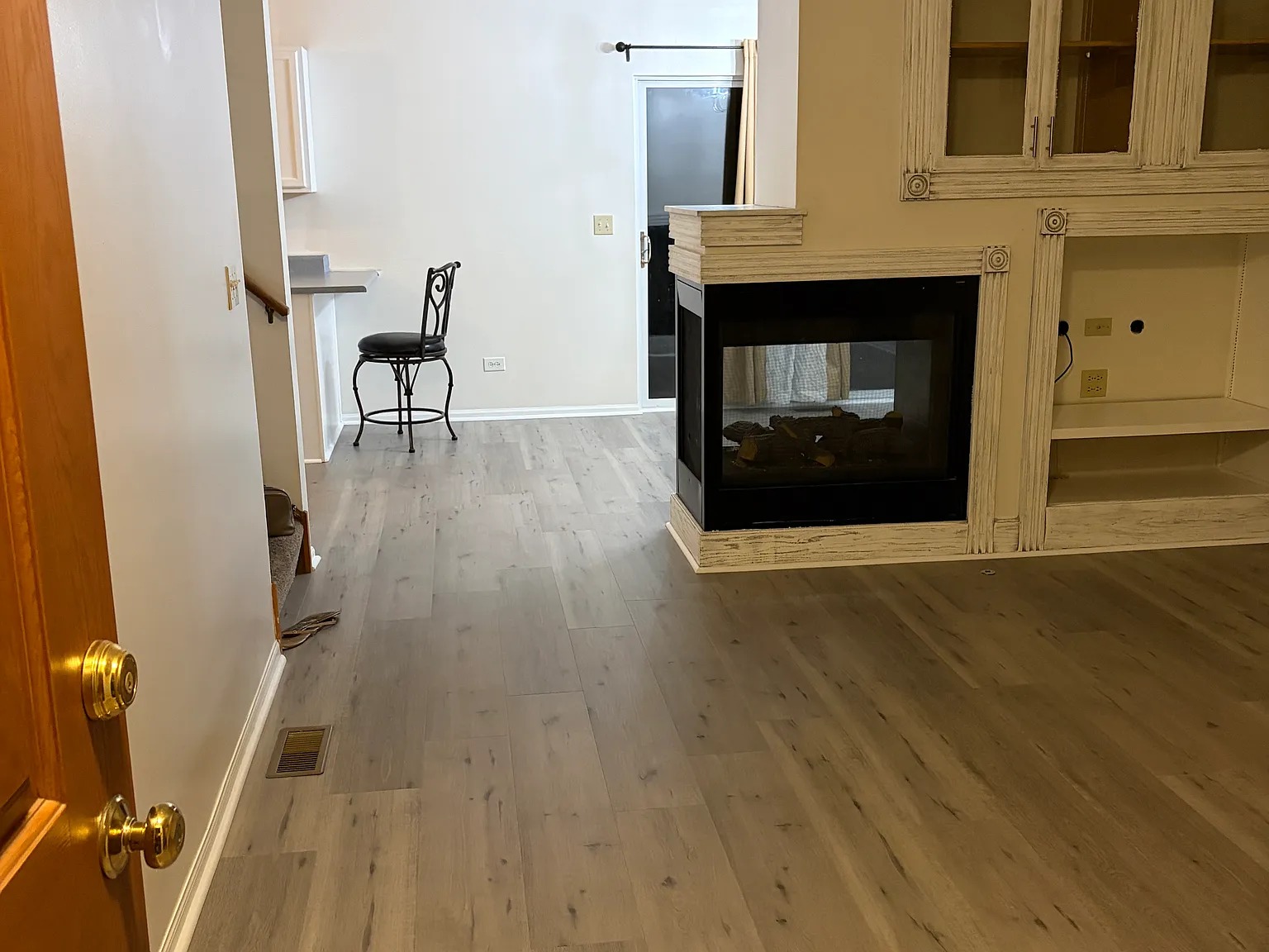 3 bed, 1264 sqft, $2,700 — Photo 3