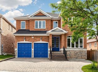 218 Emma Broadbent Ct, Newmarket, ON L3X3K8