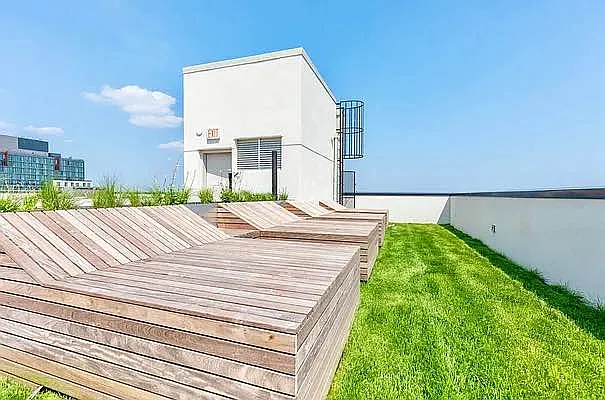 Rented by Manhattan Realty Group | media 3