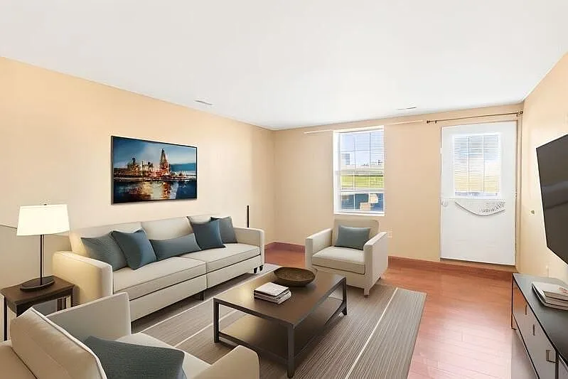 Building Photo - 410 Pike St #3