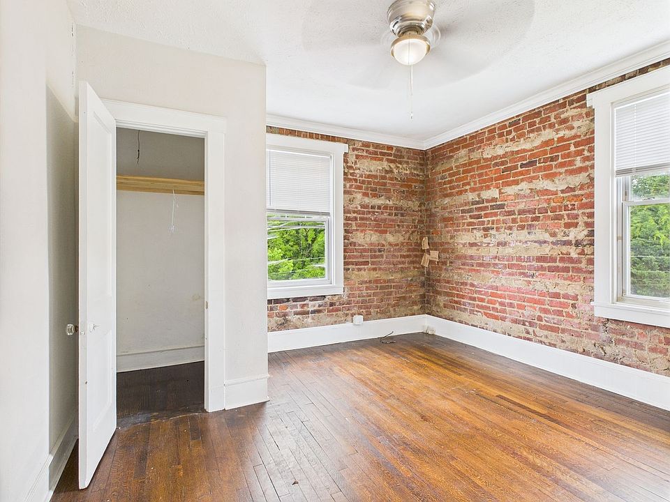 1st image of 2400 Barton Ave #18