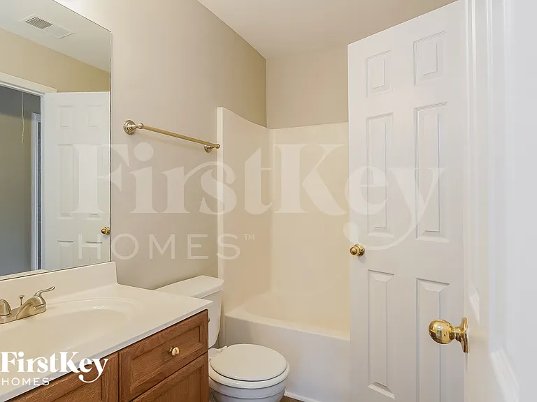 623 Shelby Forest Trl — Photo 16