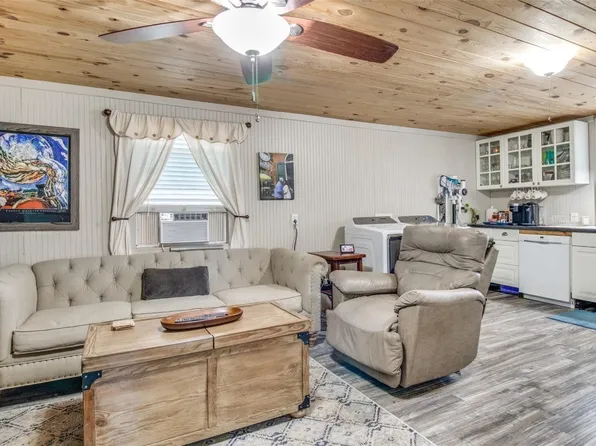 6121 County Road 2610, Bonham, TX 75418