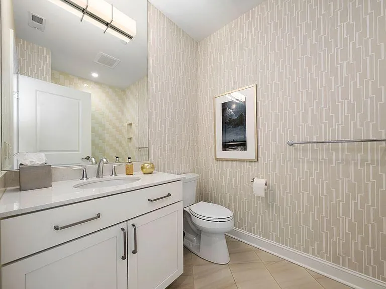 250 Spring St #1214 — Photo 22
