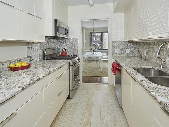 3rd image of 650 Park Ave APT 8C