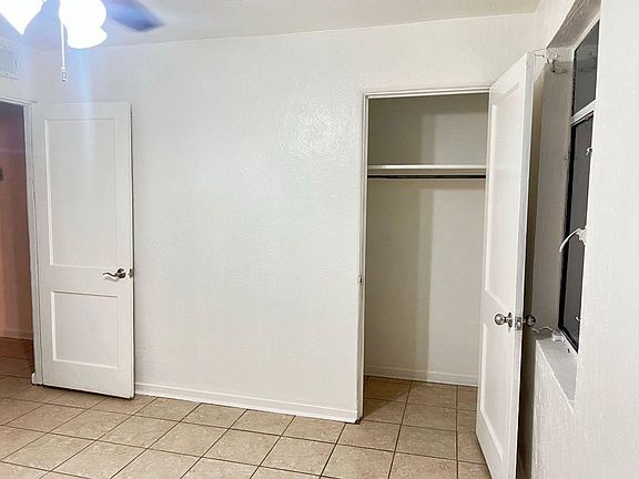 4th image of 517 Bataan Cir #1