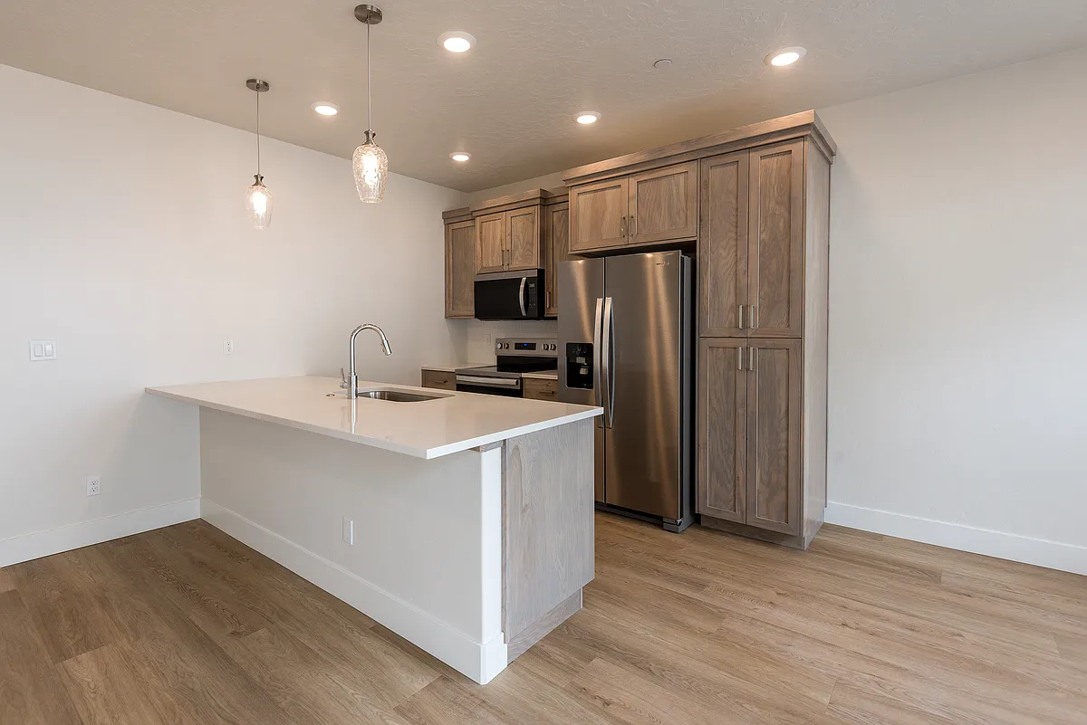 Building Photo - 1800 N 7th Ave #203