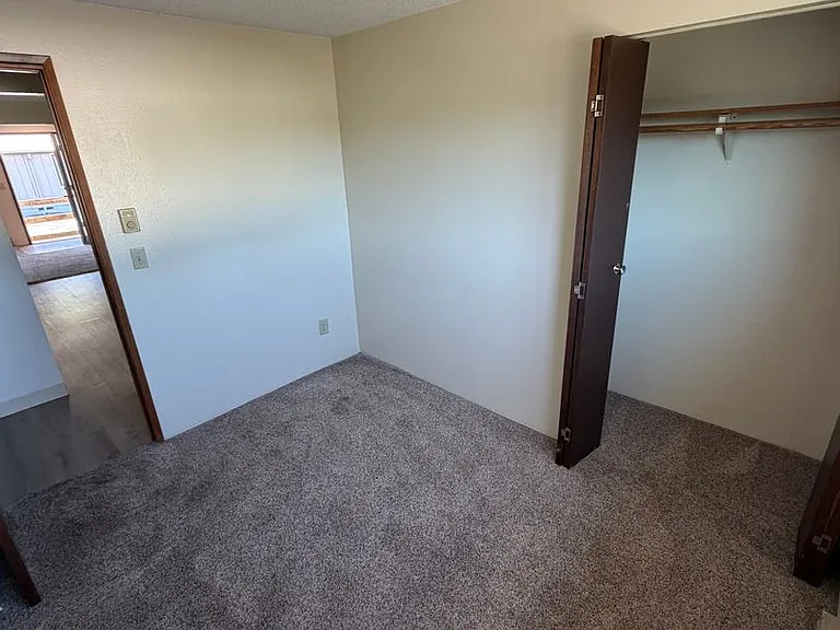Pinewood Apartments — Photo 38