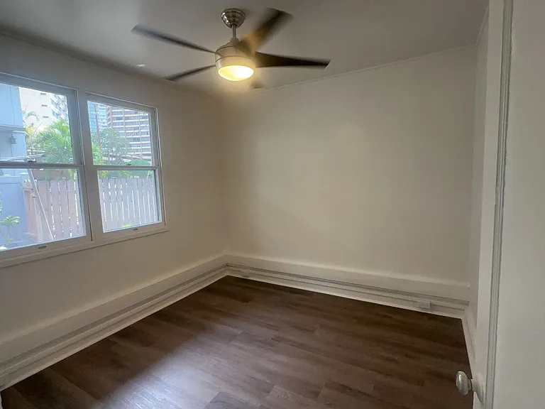 1849 Kaioo Dr — Photo 10