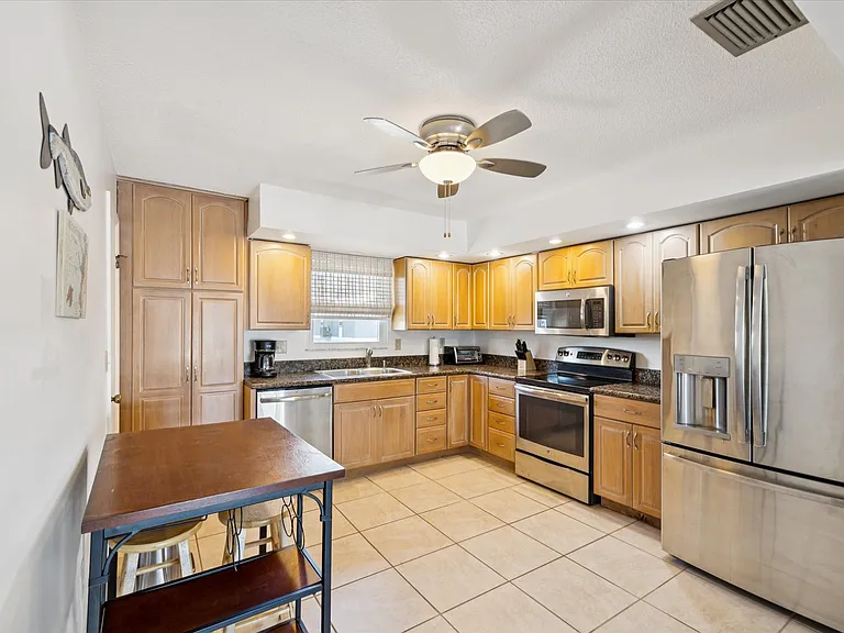 3272 Minnow Creek Dr — Photo 13