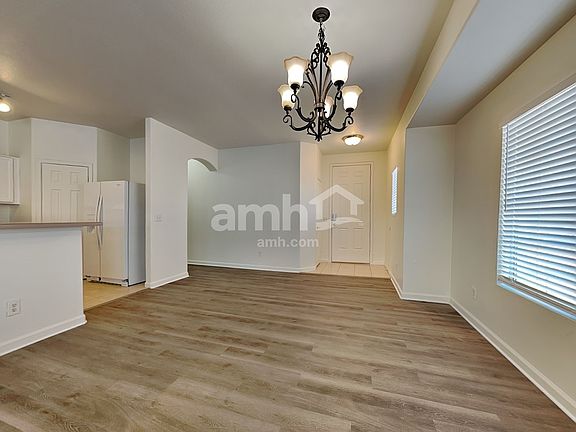 4th image of 2541 E La Costa Dr