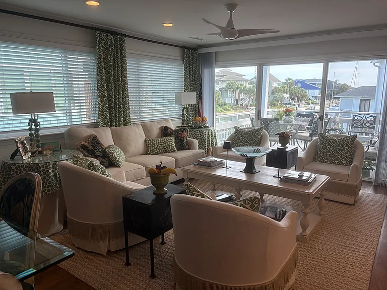 304 Causeway Dr #B — Photo 15