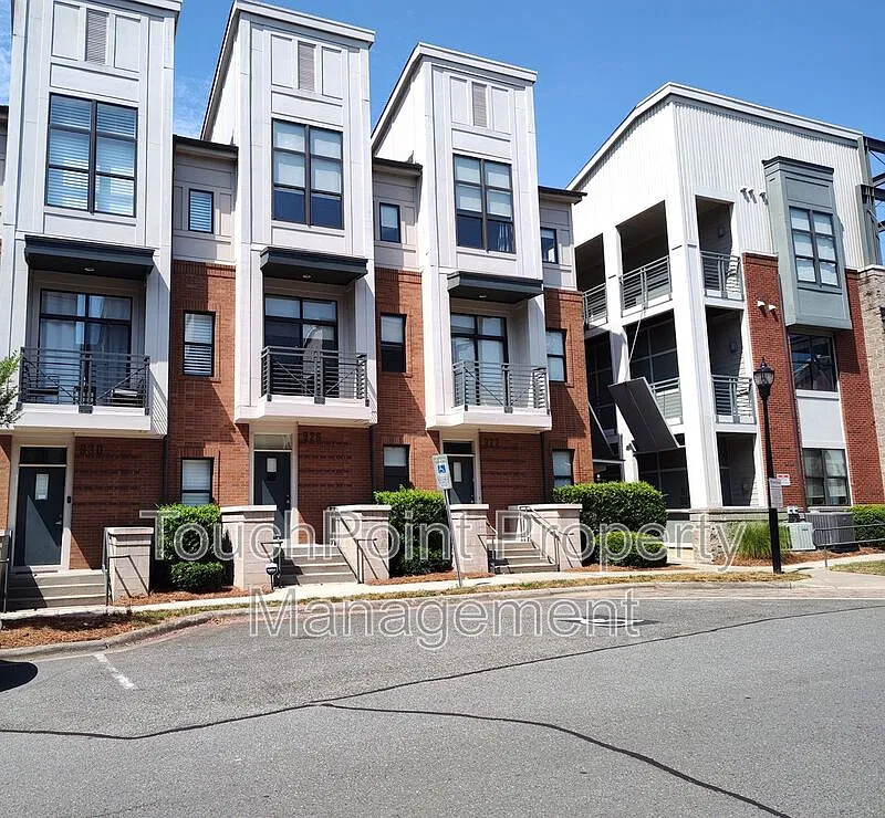 2 bed, 2.0 bath, 1281 sqft, $2,295 — Photo 1