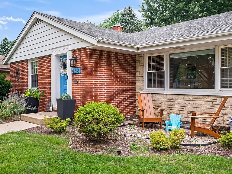 632 N Hickory Ave — Photo 4
