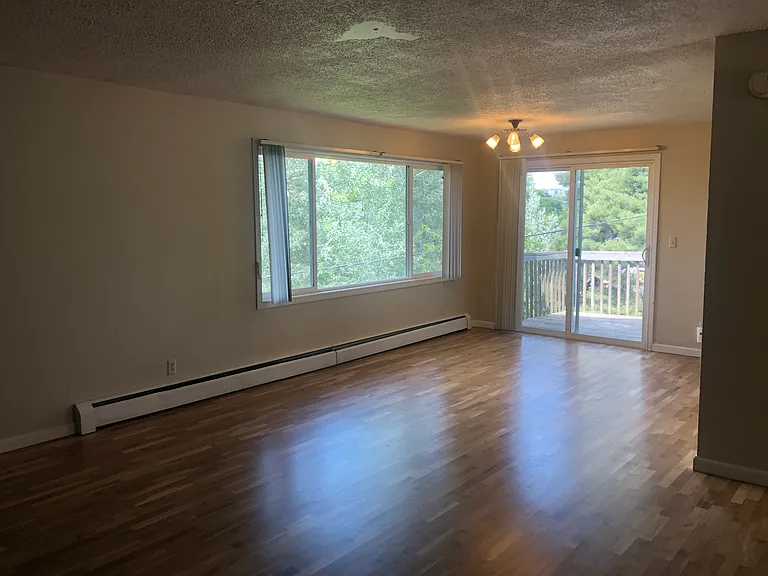 810 NE Michigan St — Photo 10