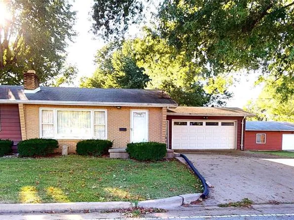 4645 S State Route 159, Glen Carbon, IL 62034