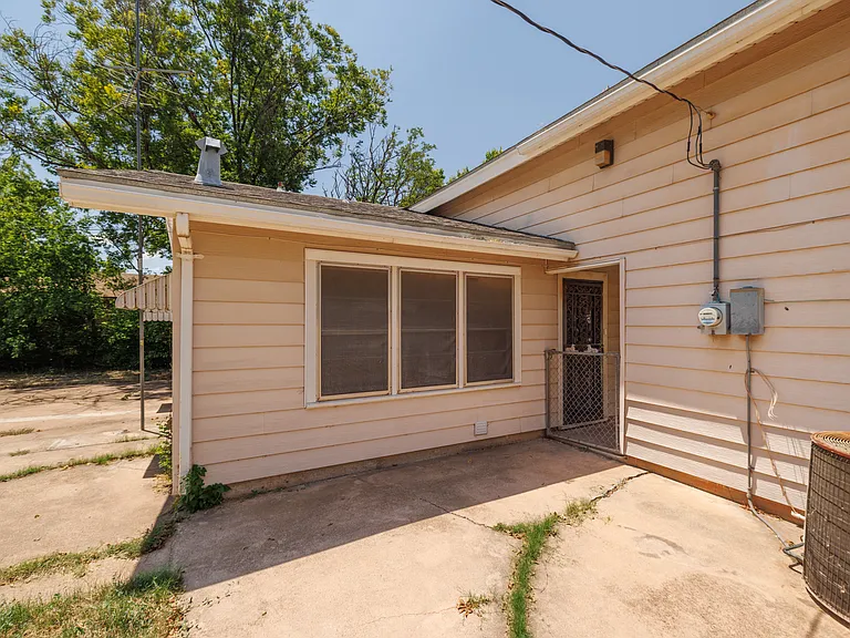 1217 Mimosa Dr — Photo 28