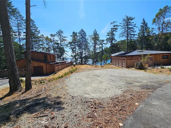 176 Maracaibo Ln, Saltspring Island, BC V8K 1S6