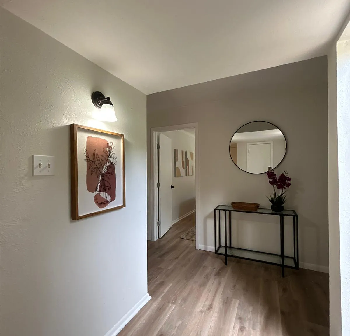 5 bed, 2.5 bath, 1838 sqft, $5,000 — Photo 3