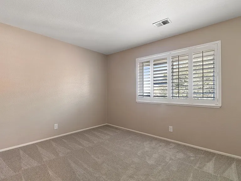 850 Rose Dr — Photo 25