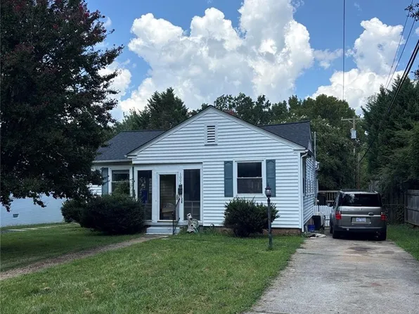 1006 W Northwood St, Greensboro, NC 27408