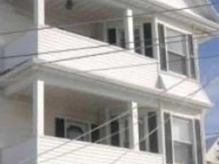 11 Sagamore St #1 — Photo 1
