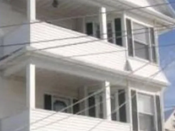 11 Sagamore St APT 1, New Bedford, MA 02740