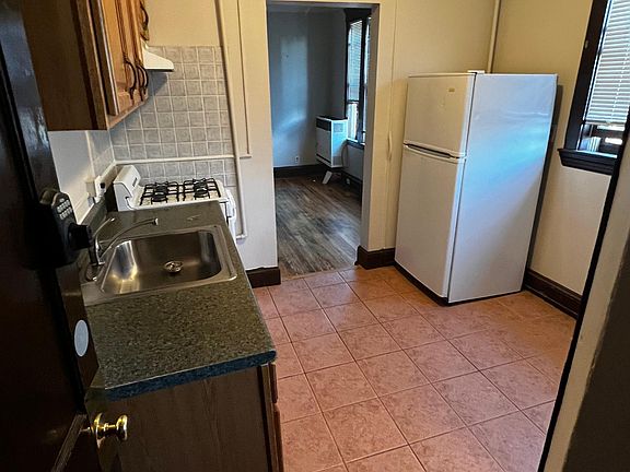 2nd image of 6 Highland Ave #3A