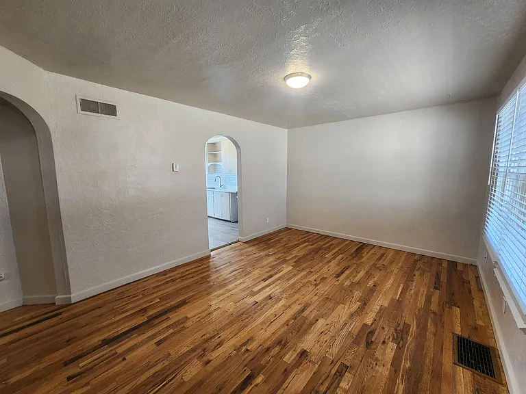 1252 Elm Ave #1252 — Photo 5