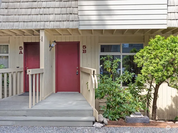 4232 156th Street SW #5B, Lynnwood, WA 98087