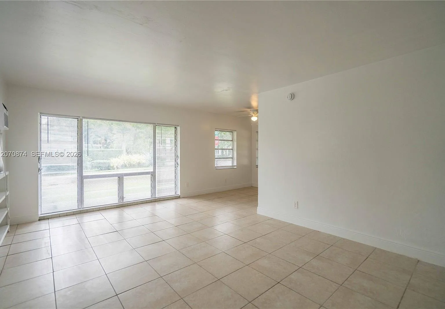 1 bed, 1.0 bath, 650 sqft, $1,600 — Photo 4