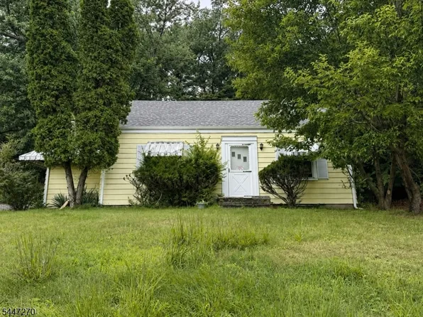 304 Goffle Rd, Hawthorne Boro, NJ 07506
