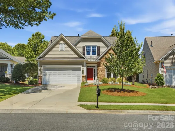 6747 Fieldstone Manor Dr, Matthews, NC 28105