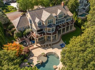 37 Shoestring Bay Rd, Mashpee, MA 02649