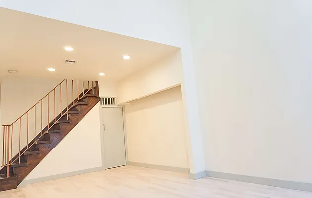 Rented by Smart City Real Estate LLC | media 35