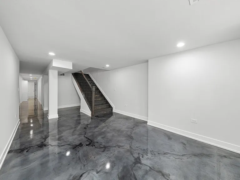 1010 S Mason Ave — Photo 7