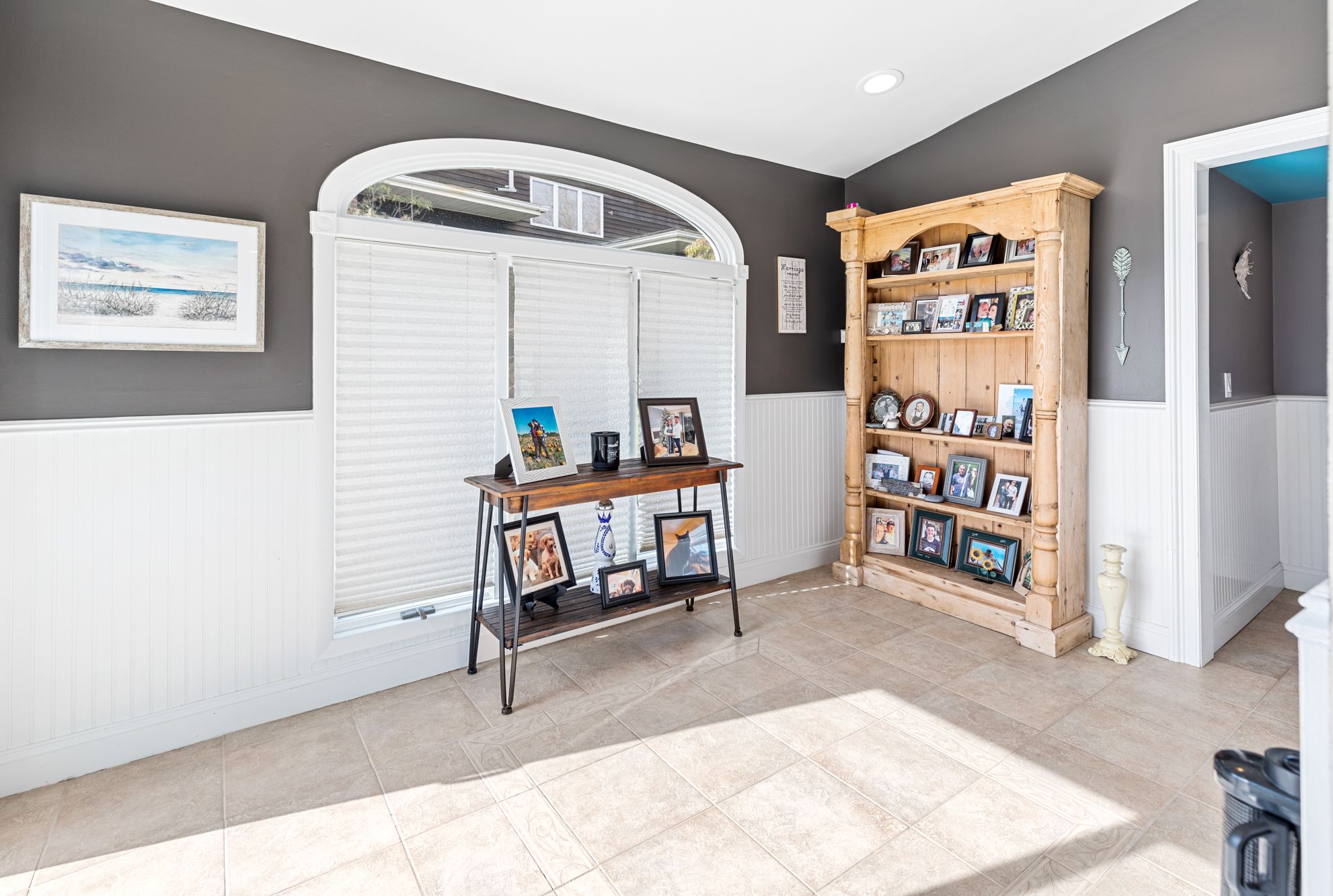 16 Red Bridge Rd, Center Moriches, NY 11934 Out East