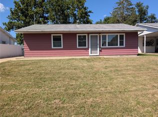 48 Ridgeway Dr, Decatur, IL 62521