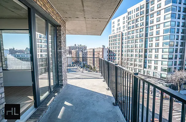 Rented by Highline Residential | media 28