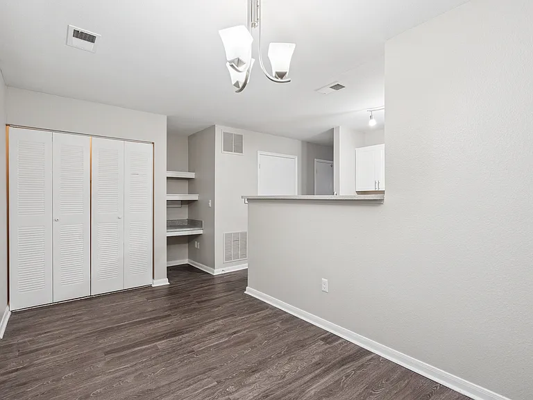 Maple Grove Villas — Photo 6