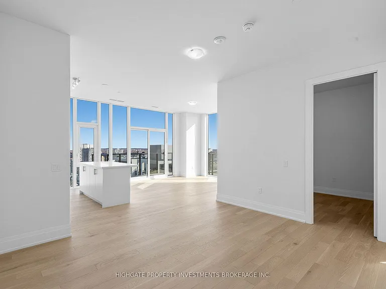 27 Korda Gate #Penthouse 107 — Photo 5