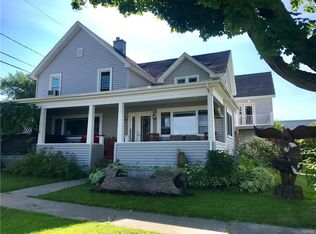 35 Crossmon St, Alexandria Bay, NY 13607