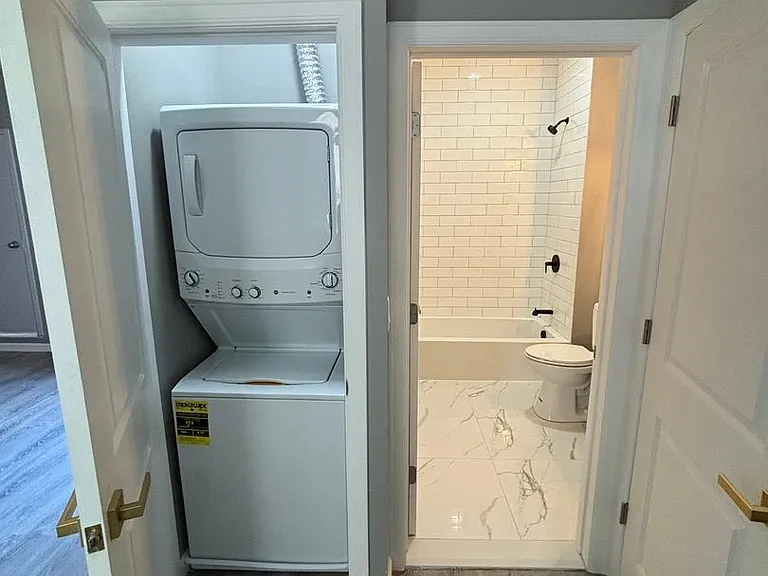 37 Center St — Photo 12