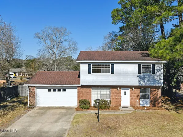 5507 Orleans Cir, Pascagoula, MS 39581